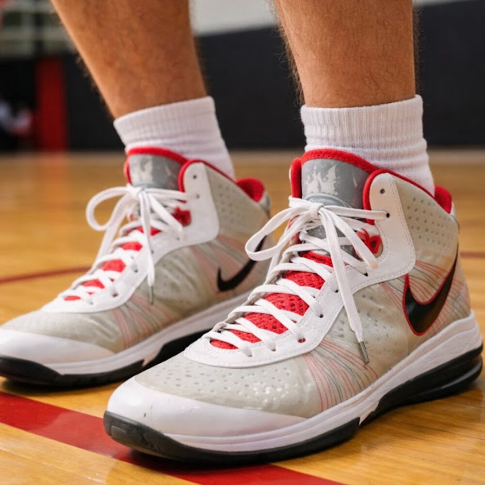 Nike LeBron 8 White Red Black Size 13 High Top Basketball Retro Sneakers - Picture 12 of 12